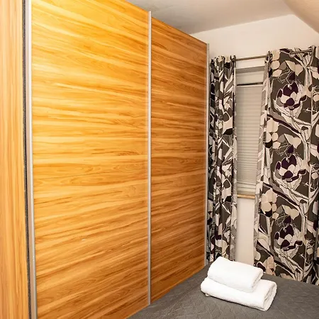 Saida 10 Apartment Norden